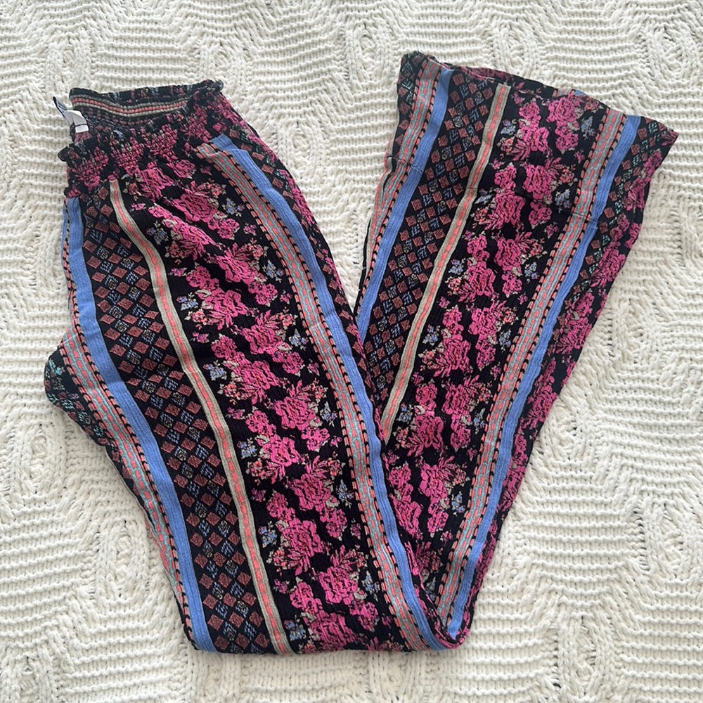 Volcom pant size small